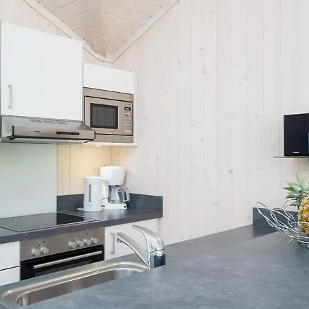 2 House B 66 Holiday home